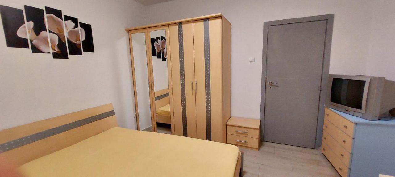 Amore 2- New Apartment In Top Center Varna Exterior photo